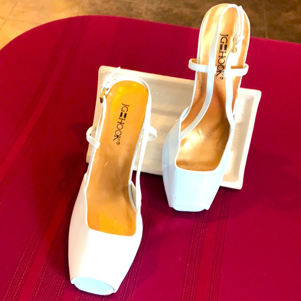 JG Hook faux white patent leather shiny wedge heel strapped shoes size 7.5M!